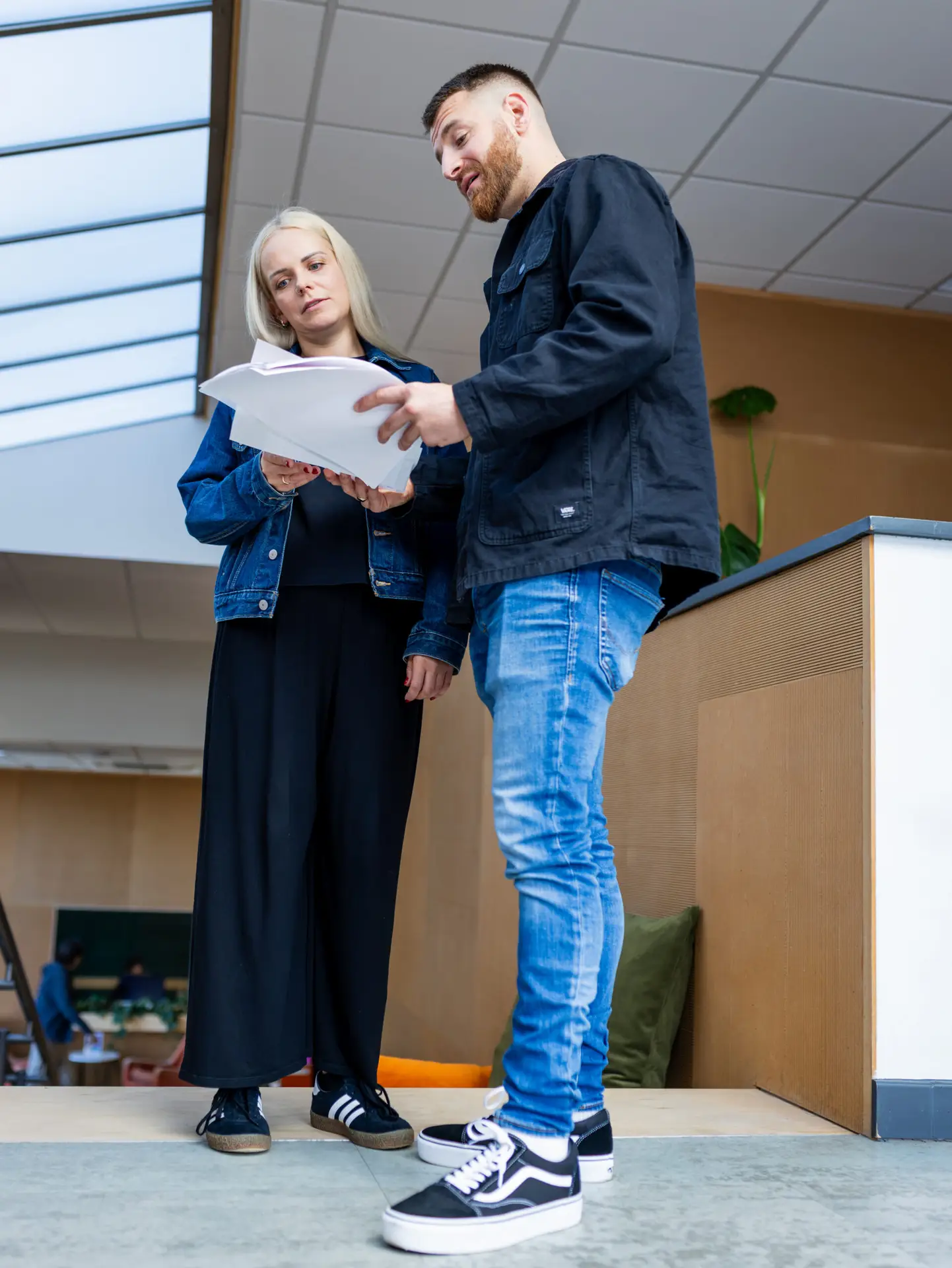 Oliver Lauren Studio, we provide on-demand design support for expert-led B2B service providers — from professional services firms and tech companies to creative and marketing agencies.