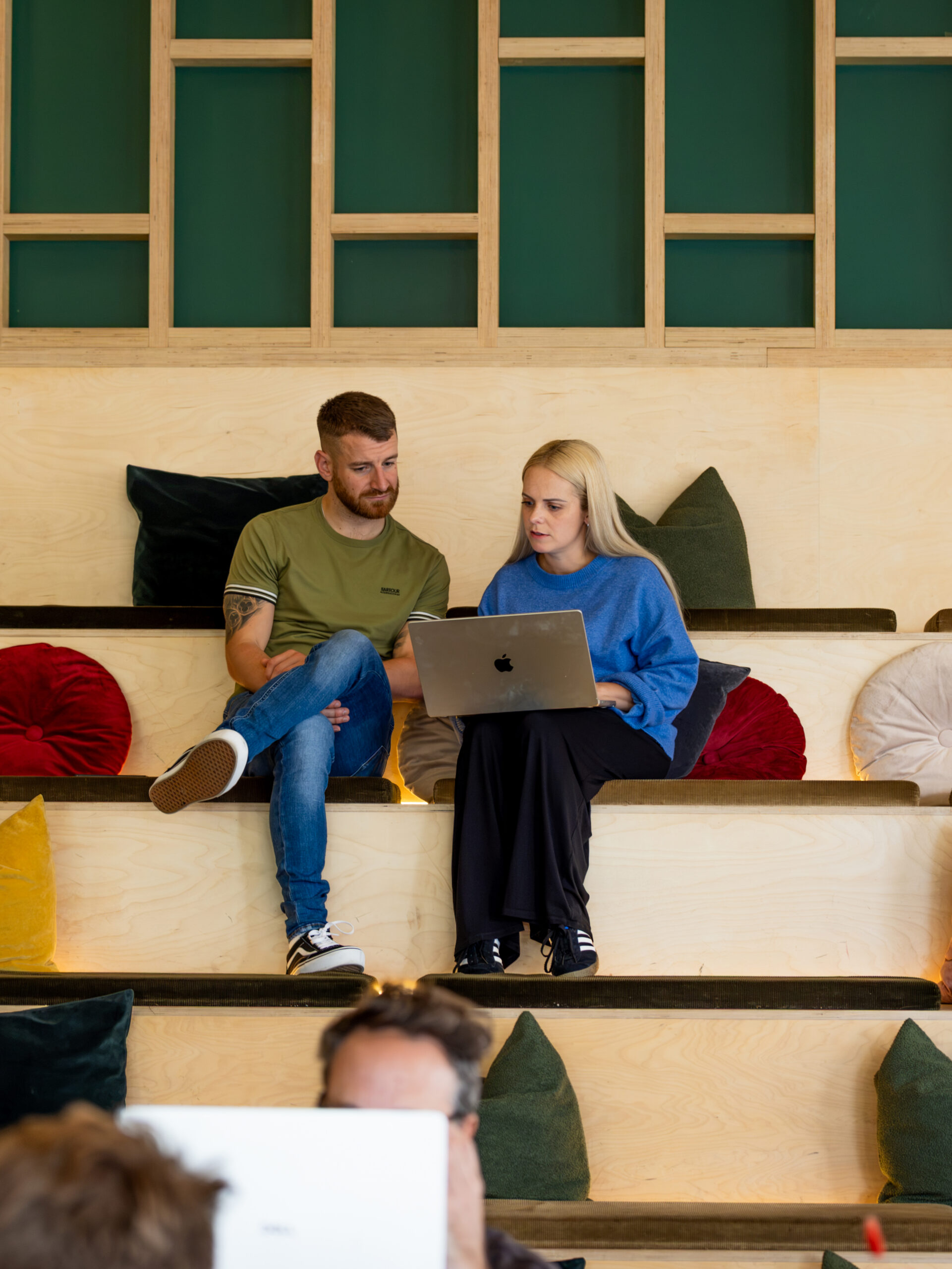 Oliver Lauren Studio, we provide on-demand design support for expert-led B2B service providers — from professional services firms and tech companies to creative and marketing agencies.